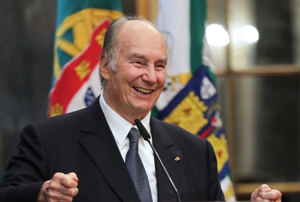 Morreu Aga Khan (1936/2025), líder dos muçulmanos xiitas ismailis