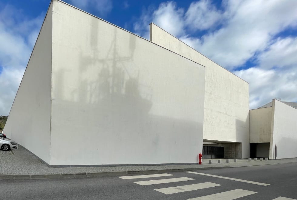 Leiloeira coloca à venda igreja em Portalegre. Custa 440 mil euros