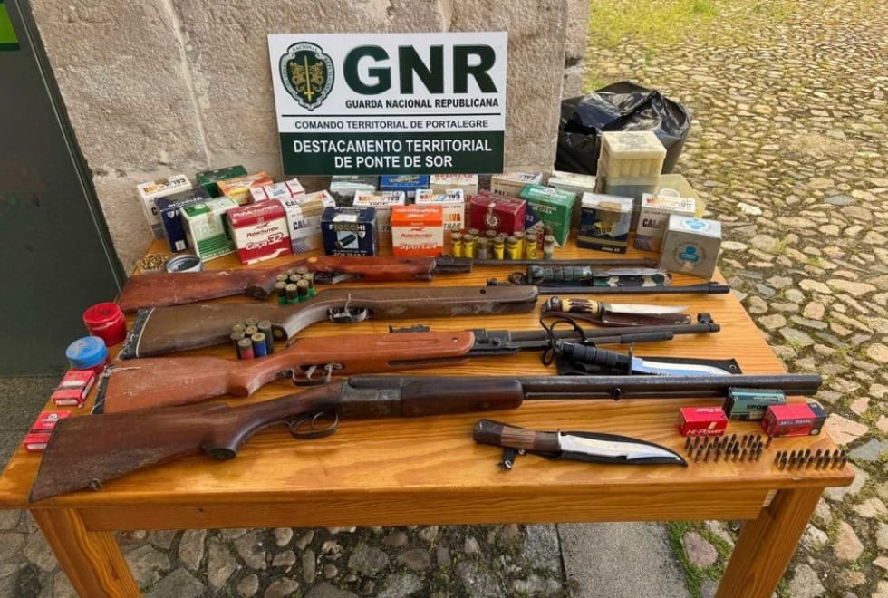 Arsenal caseiro leva à detenção de homem no concelho de Avis