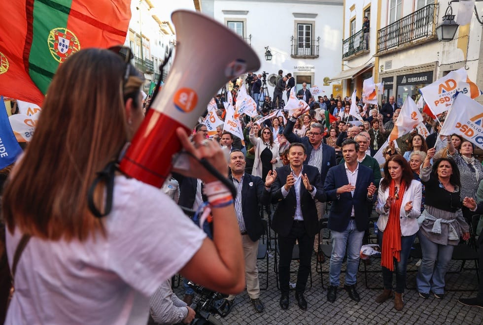 Montenegro em Évora: “Só a AD dá esperança, segurança e estabilidade”
