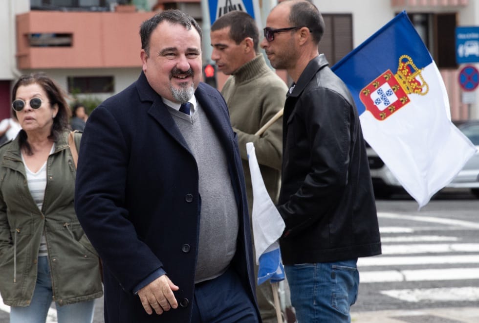 Eis Paulo Estevão, alentejano e monárquico no Governo dos Açores