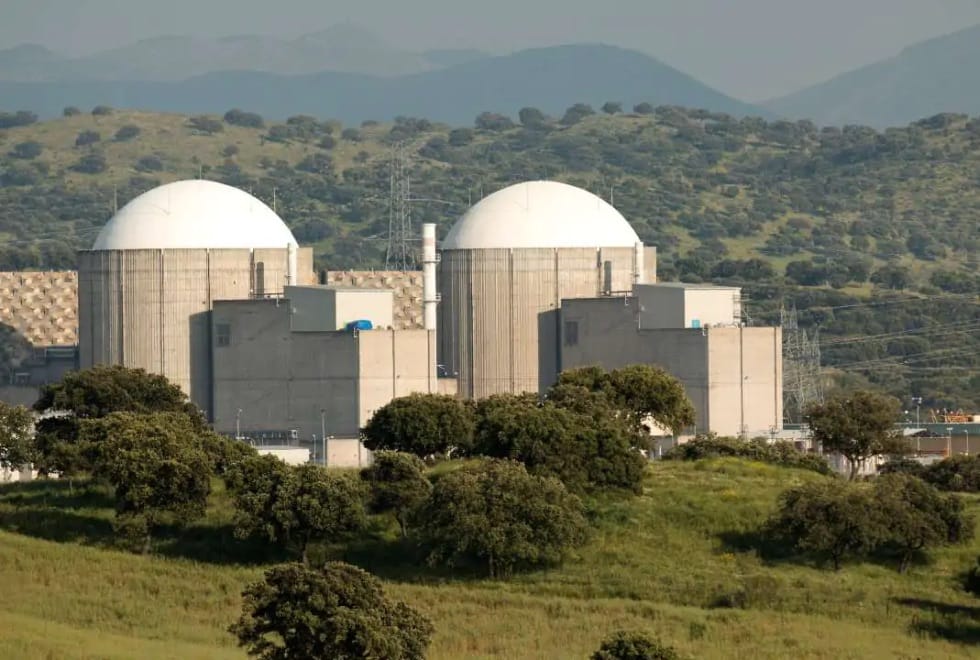 Associações ibéricas exigem fecho da central de Almaraz em 2027