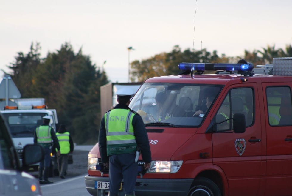 Mãe e filho morrem em despiste no IP 8, no concelho de Beja