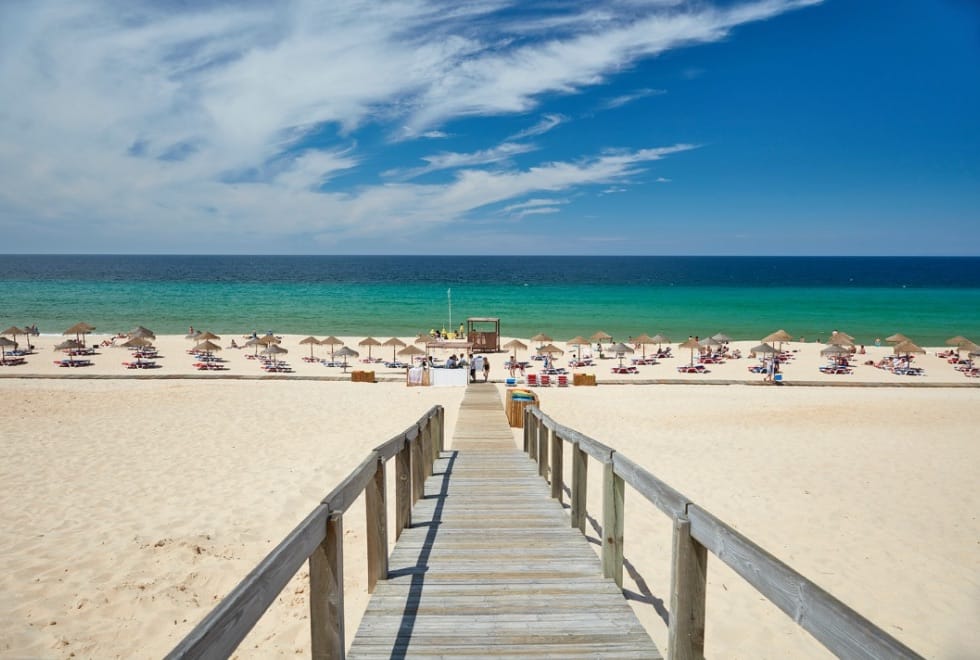 Empresa garante não ter sido notificada para desimpedir acesso à praia do Pego